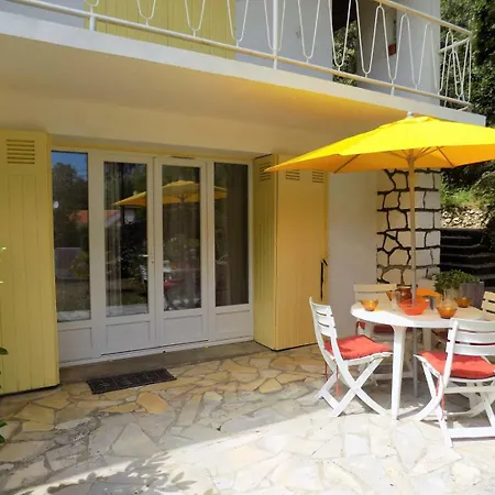- En Rdc D'une Maison Individuelle - Plage A Pied * Meschers-sur-Gironde
